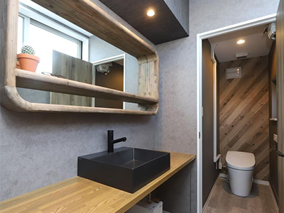 店舗内のお手洗い内装