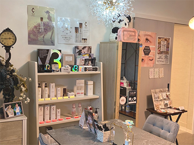 店舗内の施術室一部内装1つ目